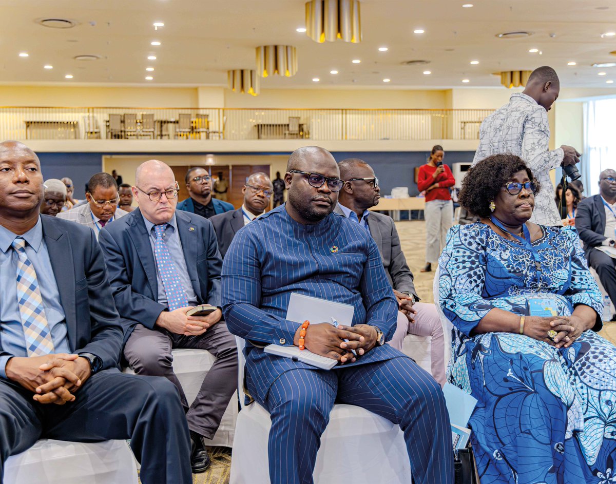 UNDPWACA's tweet photo. 🌍🇹🇬 À Lomé, gouvernements, partenaires🤝et agences de l’ONU🇺🇳se réunissent pour renforcer la prévention des conflits dans le golfe de Guinée.

@DKAmbGhana 
@PnudTogo 
@UNFPA_TOGO 
@UNHCR_Togo 
@UNDPAfrica https://t.co/aOcEAFINT6