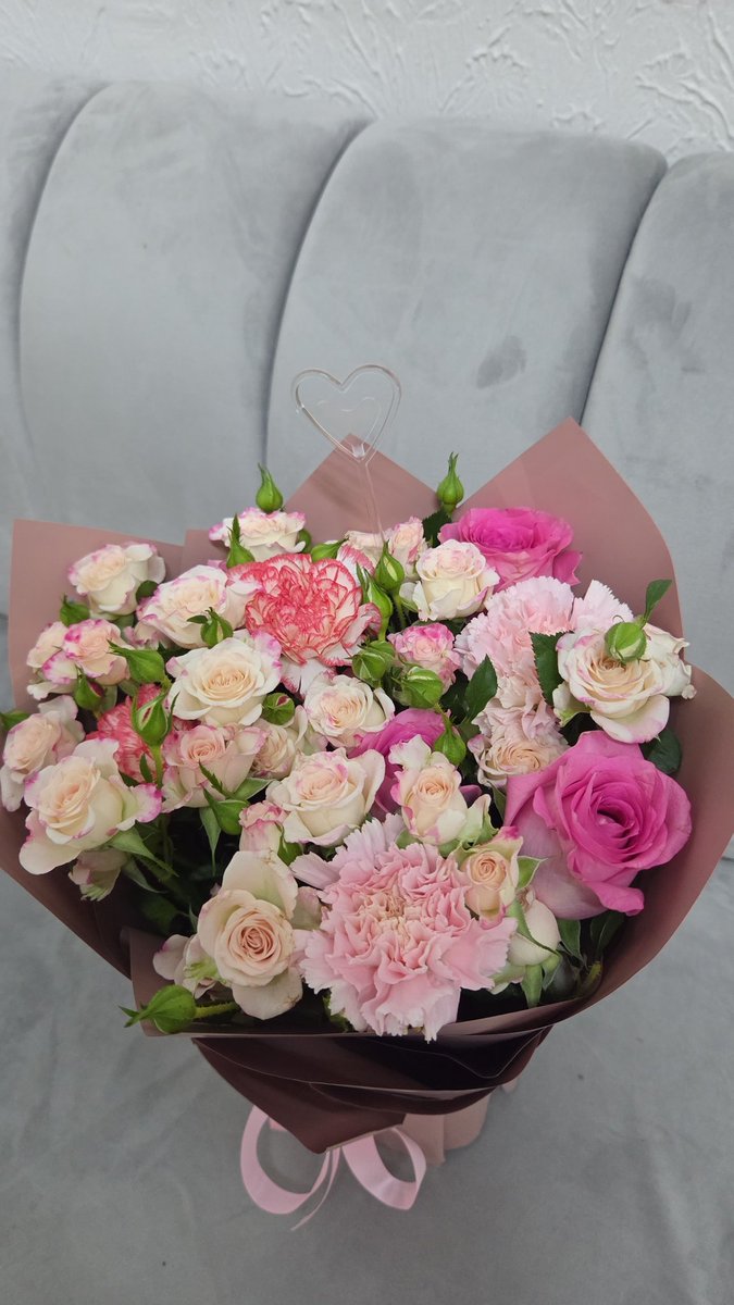 Khalid97L's tweet photo. الورد رسالة حب تكتبها الطبيعة دون كلمات https://t.co/h2xVGk5jol