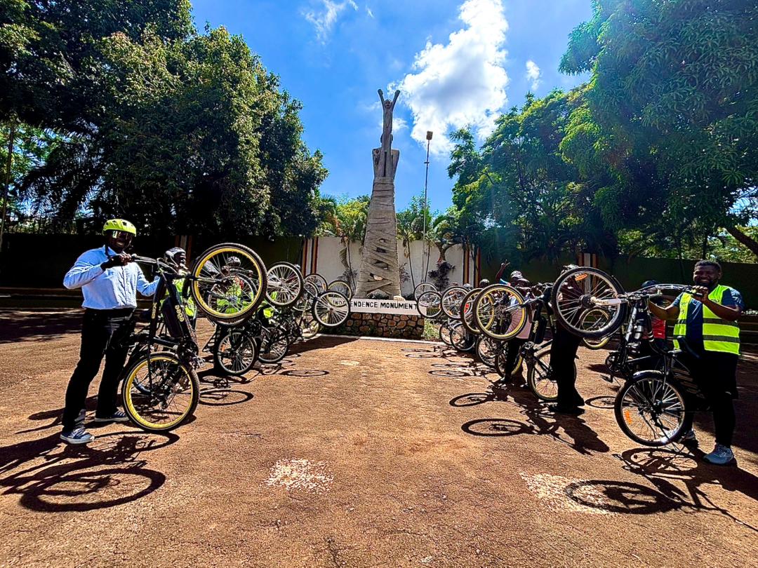 Owiny123's tweet photo. On World Bicycle Day, I call upon the people of Kampala and all leaders to embrace cycling as a clean, sustainable way to move #KampalaCity forward.
@KCCAUG  @UgandaMediaCent  @MoWT_Uganda  @MinofHealthUG @BYCS_org  @cyclingweekly @CyclingEmbassy @UNEP @wef @ITDPAfrica @mandyug https://t.co/Ocx1aDuYzW