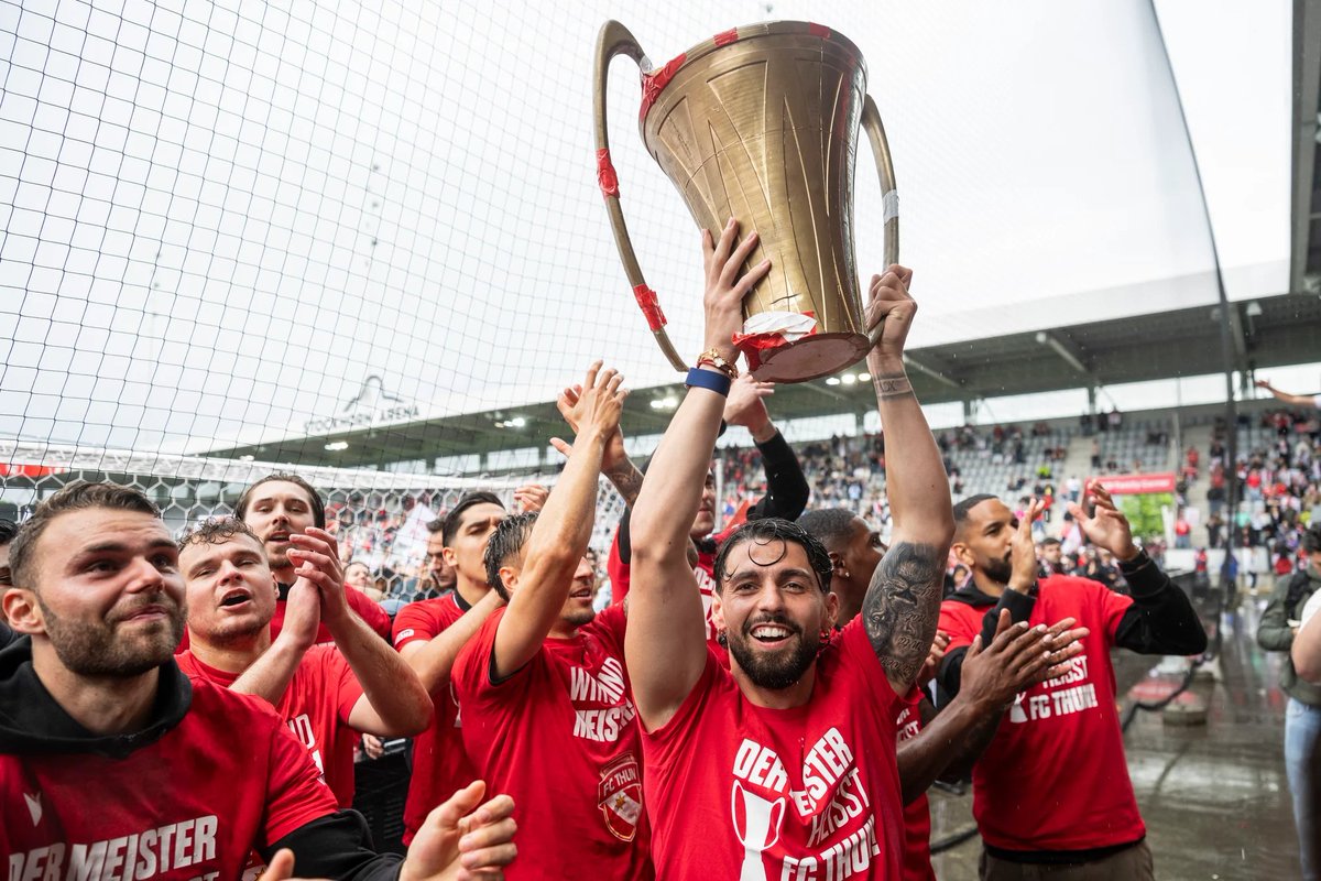 AtlasBrazalete's tweet photo. ⚽️🗺️ 𝗡𝗨𝗘𝗩𝗢 𝗔𝗧𝗟𝗔𝗦

🏆🇪🇺 La última y nos vamos para cerrar por todo lo alto nuestra segunda temporada: ESPECIAL CAMPEONES DE COPAS Y LIGAS EUROPEAS.

Escuchadnos en @ivoox: https://t.co/gI3DMYK2Rx https://t.co/Dkdxvn20si