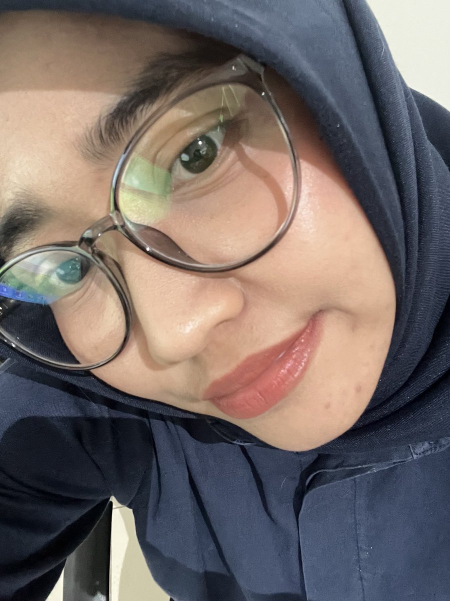 lililyx's tweet photo. Foto ngezoom gini gpp yah https://t.co/nc06eSaYlQ
