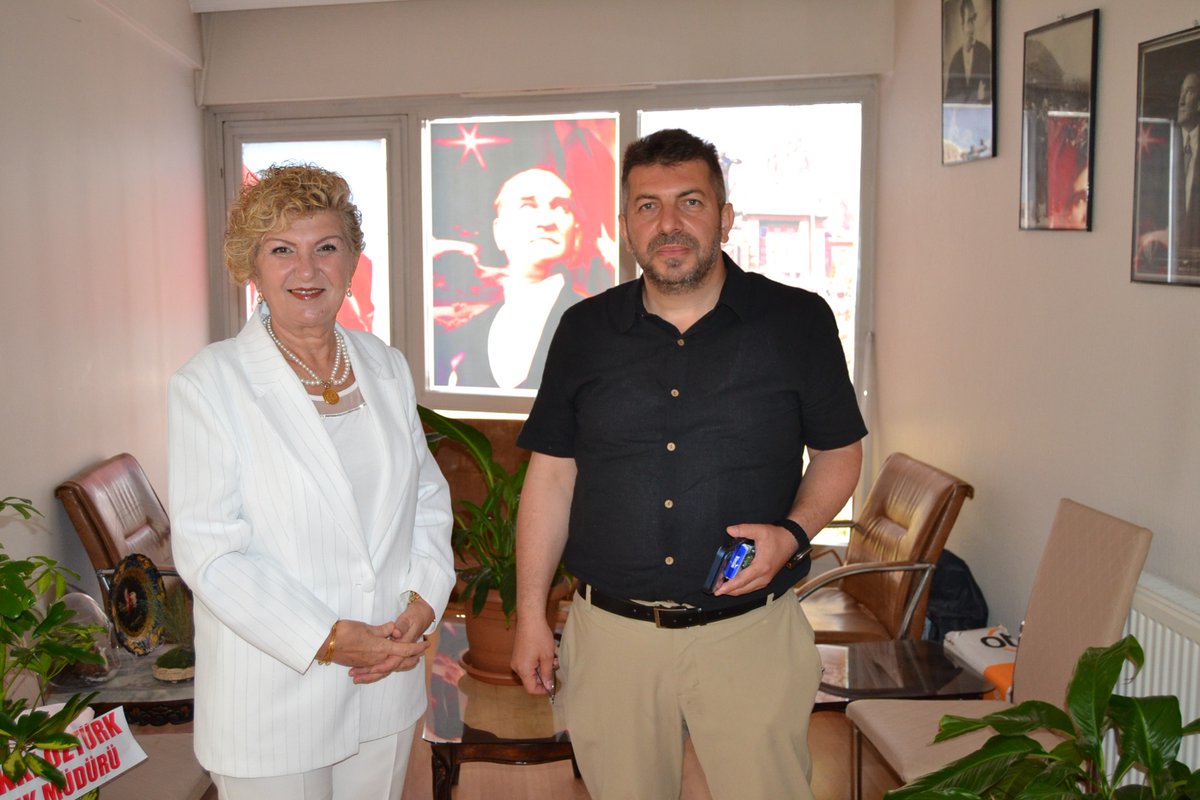 AfyonGunFM's tweet photo. AKÜ ve Gün FM işbirliğinde süren Kampüs programında AKÜ Sandıklı Uygulamalı Bilimler Yüksekokulu Müdürü Prof. Dr. Cüneyt Akın konuk oldu. @Karakas1969 @kocatepeuniv @senacoskun48 @fatosakar3 
Haberi aşağıdaki linkten okuyabilirsiniz.
https://t.co/YGIpsadxCo https://t.co/CSFvFRoRPO