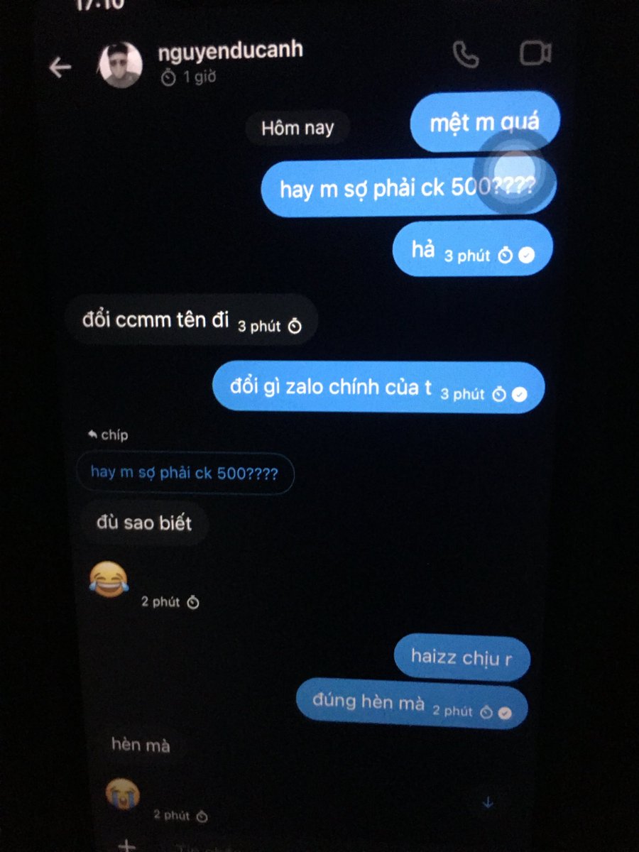 chipchipvotu09's tweet photo. bắt dc 1 thg sv hèn kêu ngta scam, fake nhưng lúc sợ ngta real thì tìm đủ mọi lý do để k mất tiền 😝 oách lắm nhóc ạ. t k nổi nhưng cái mặt m t cứ để đây https://t.co/8vdxCftJb1