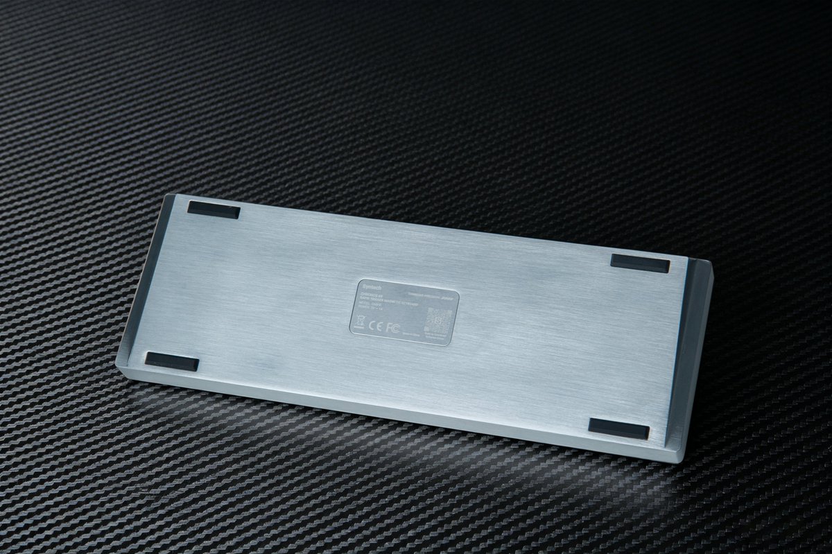 SyntechOfficial's tweet photo. Besides the switches, what do you care about most in a magnetic/HE keyboard?🤔🤔 https://t.co/85osZx1OtE