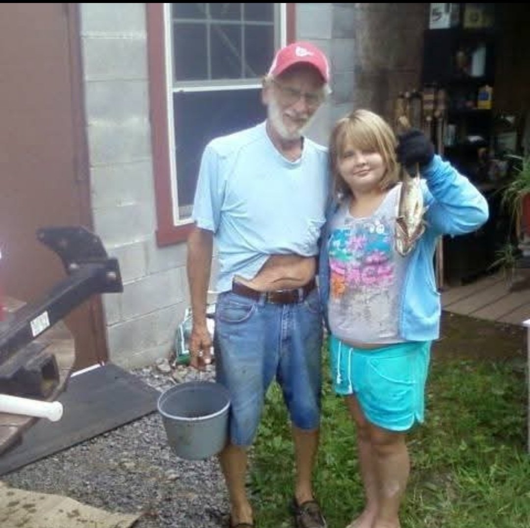 _TaylorNF's tweet photo. Everything i do is for you for that little girl you believed in with eveything who you never gave up on I hope you like it pappap even if it's been some 10 years later just wanted to find someone who could do it right and finally did. I miss you more than words could ever say ❤️ https://t.co/WefSHY6jV3