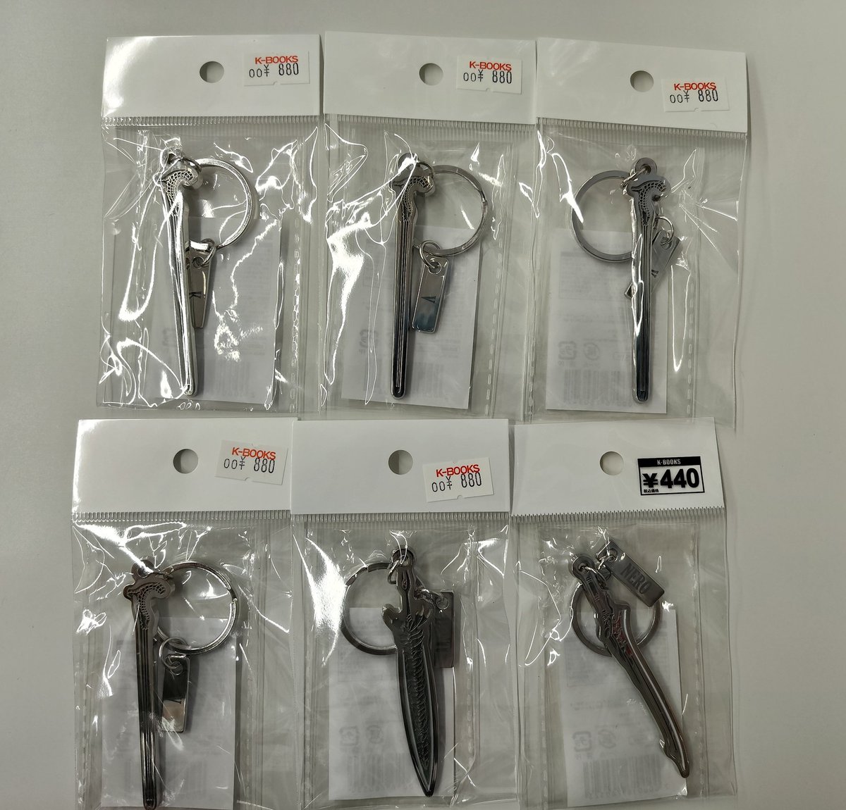 入荷情報】 デビルメイクライ DMC カプくじ B賞 アクリルスタンド