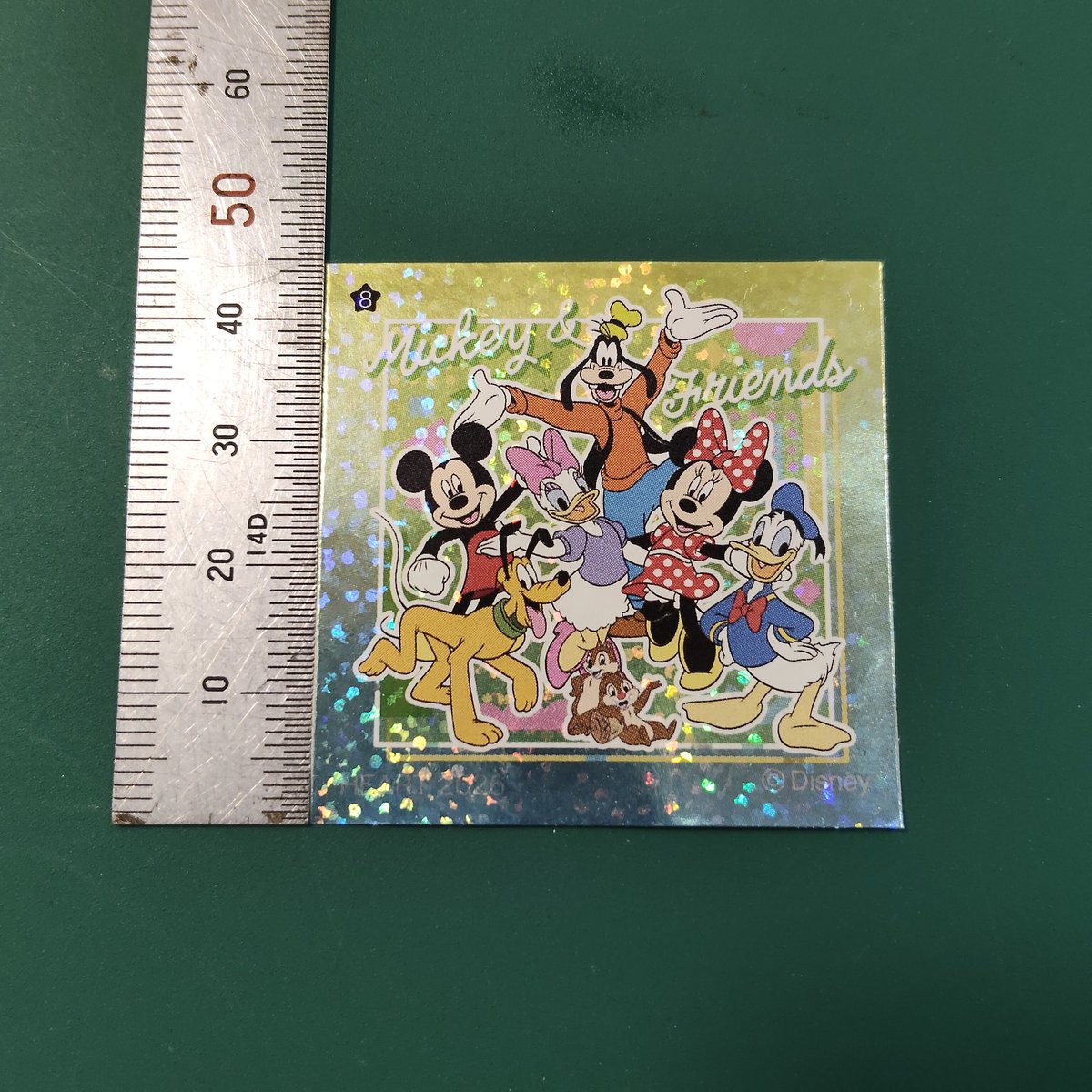TosheepTo's tweet photo. ディズニーキャラクターチョコチップメロンパンに付いてるシールは約45mm裏書き無し https://t.co/WPb2GesV6b