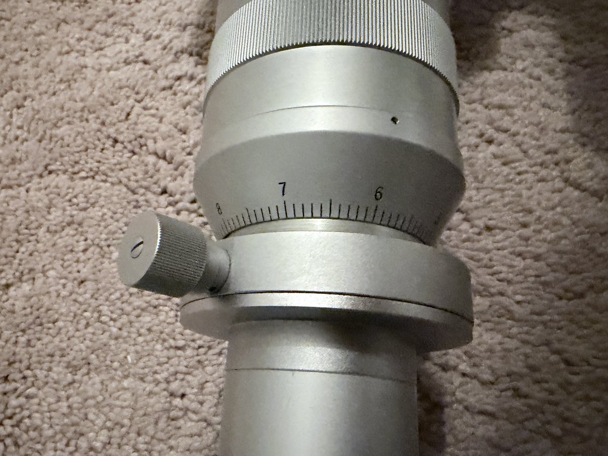 abe1998's tweet photo. Astromartに売りに出たAS100/1000鏡筒が3,500ドル（邦貨56万円）で瞬殺。
この鏡筒も日本と欧米で評価に差があるものの一つ。5cmアクロとハイゲンの時もそうだったけど、単にツァイス好きの思い込みで済まされるケース（笑）

https://t.co/WOjVAD24Yy https://t.co/ExIhk5Rfte