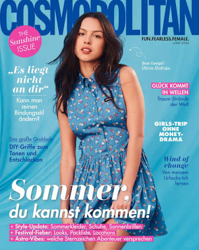 Kittydhdc's tweet photo. Are there any Livies that are looking to get the UK cover of cosmo? I really want to collect the US and European edition also!! 

Will pay for any shipping etc https://t.co/Fjz0uQgUkL