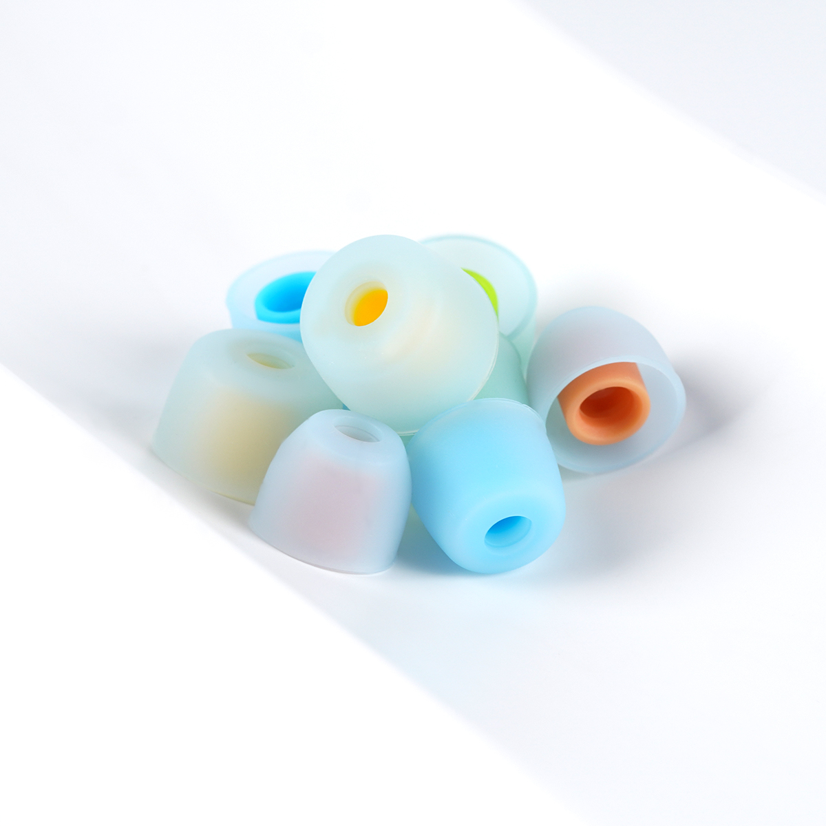 MoonHiFi's tweet photo. NICEHCK R04 Eartips
✅ Store Code：MOHR04
✅ AE Code：AFSO3
✅ コイン併用可能
1⃣ロングノズルによる音響最適化
2⃣高域の定在波と反射を低減
3⃣二重素材インジェクション成形
4⃣装着感を向上させ、音響伝送を最適化
https://t.co/owCOZQdZUW https://t.co/y8rPedvHiX