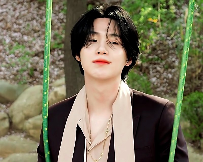 민 tweet media