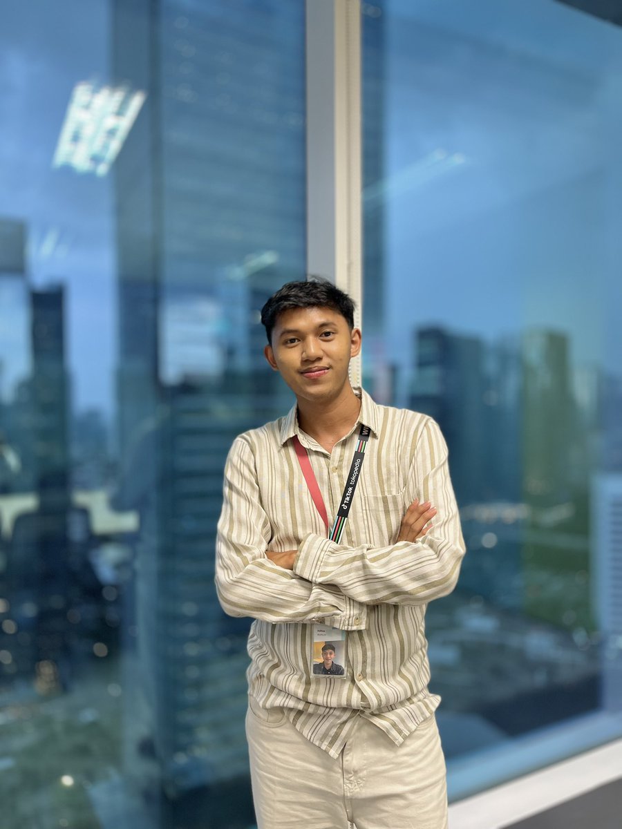 9OSREMIX's tweet photo. INI GWEH BGTTT! apply tiktok sampai 13x dari 2022 &amp; akhirnya tembus juga di percobaan yg ke-14 di 2025😆😆😆😆

lu nolak gweh? ya ga peduli jir gweh APPLY LG encis sampe lu muak liat profile gw &amp; sampe luuuu nerima gwehhhh😆🫵🏻🫵🏻🫵🏻🫵🏻🫵🏻🫵🏻 https://t.co/IyTtkO4cjc