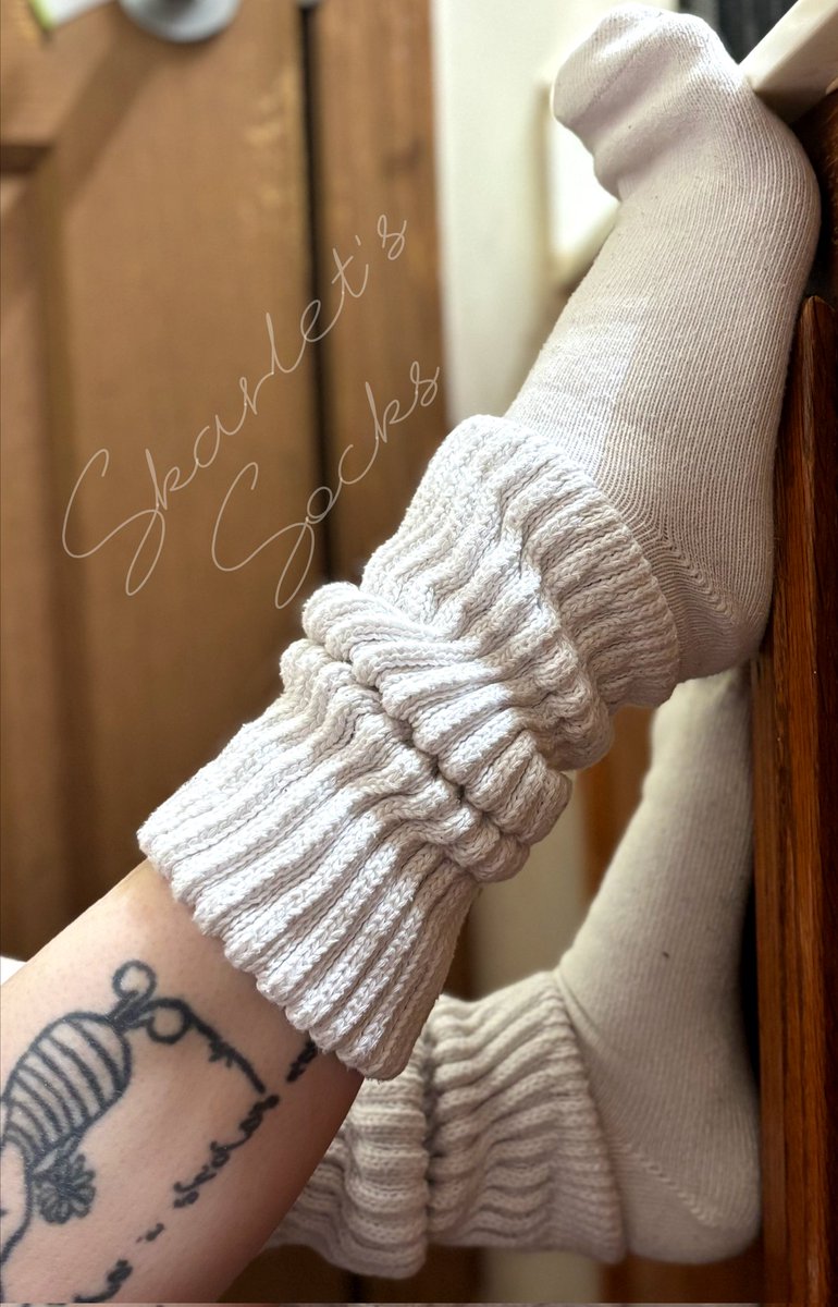 SkarletsSocks's tweet photo. Are my dirty slouch socks turning you on? Sorry, not sorry 😘
#socks #socksworship #sockmodel #buymysocks #socksfetish #wornsocks #sweatysocks #whitesocks #hooterssocks #sockqueen #slouchsocks #sockphotography #longlegs #prettyfeet #socken #sniffmysocks #obeymysocks #womenssocks #sockgame #dirtysocks