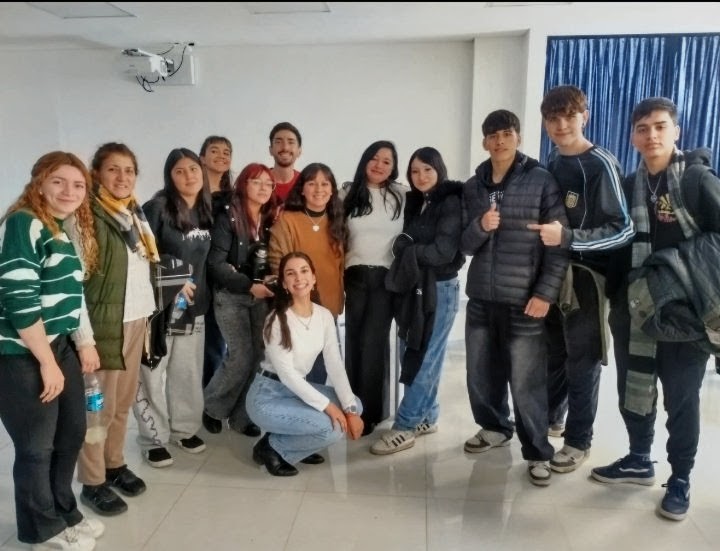 ProfeVolpatti's tweet photo. El esfuerzo, formación permanente y compromiso social. Eso también educa. https://t.co/tT0ppj0TYx