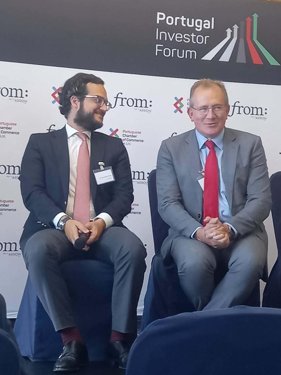 SovereignTrust's tweet photo. Simon Denton was in #London last night as a keynote speaker and panelist at an event organised by the @bpcc_portugal, making the case for #Portugal as a destination for business owners, executives and specialists looking to #relocate. https://t.co/FNRfP3OSvs