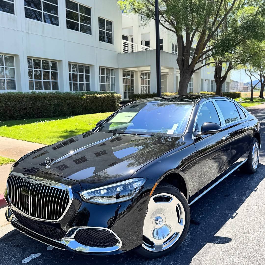 SaniAminuMuham4's tweet photo. Maybach S580.
Comfort and luxury.❤️ https://t.co/hOcIsIm88B