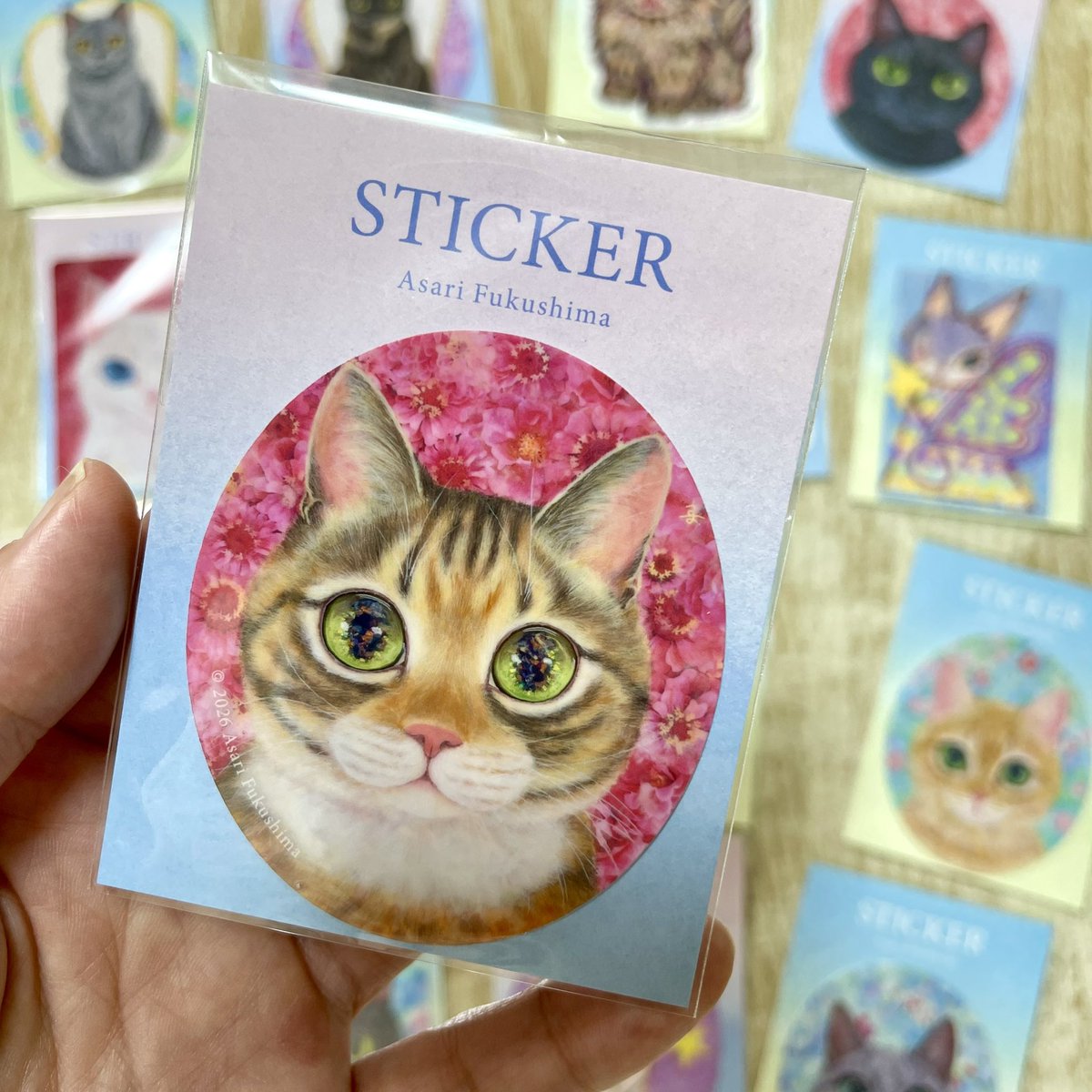 ステッカーも久しぶりに新しい絵柄と欠品していた絵柄が到着🐈✨