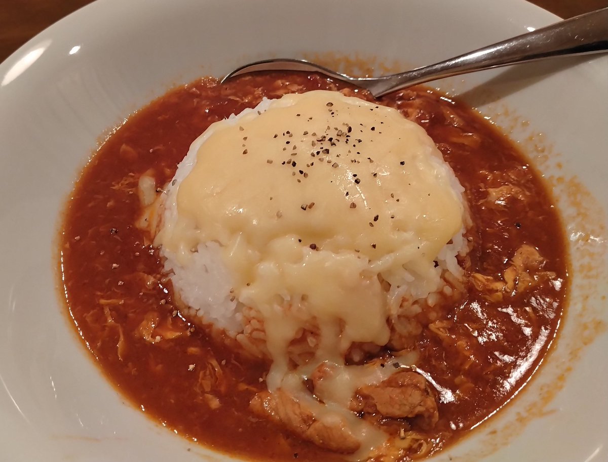 ggcat19's tweet photo. いつもの水曜夜の…
昨夜の「トマたまカレーうどん」のカレー

普通にチーズかけライスで食べました
うどんにかけても、ご飯にかけても
旨いのは変わらない😺

#2日目カレー https://t.co/dCDDRMpvQy