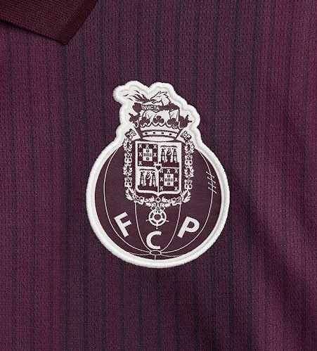 Kitkingdom83's tweet photo. New Balance - New Porto https://t.co/3SatKTJSg0