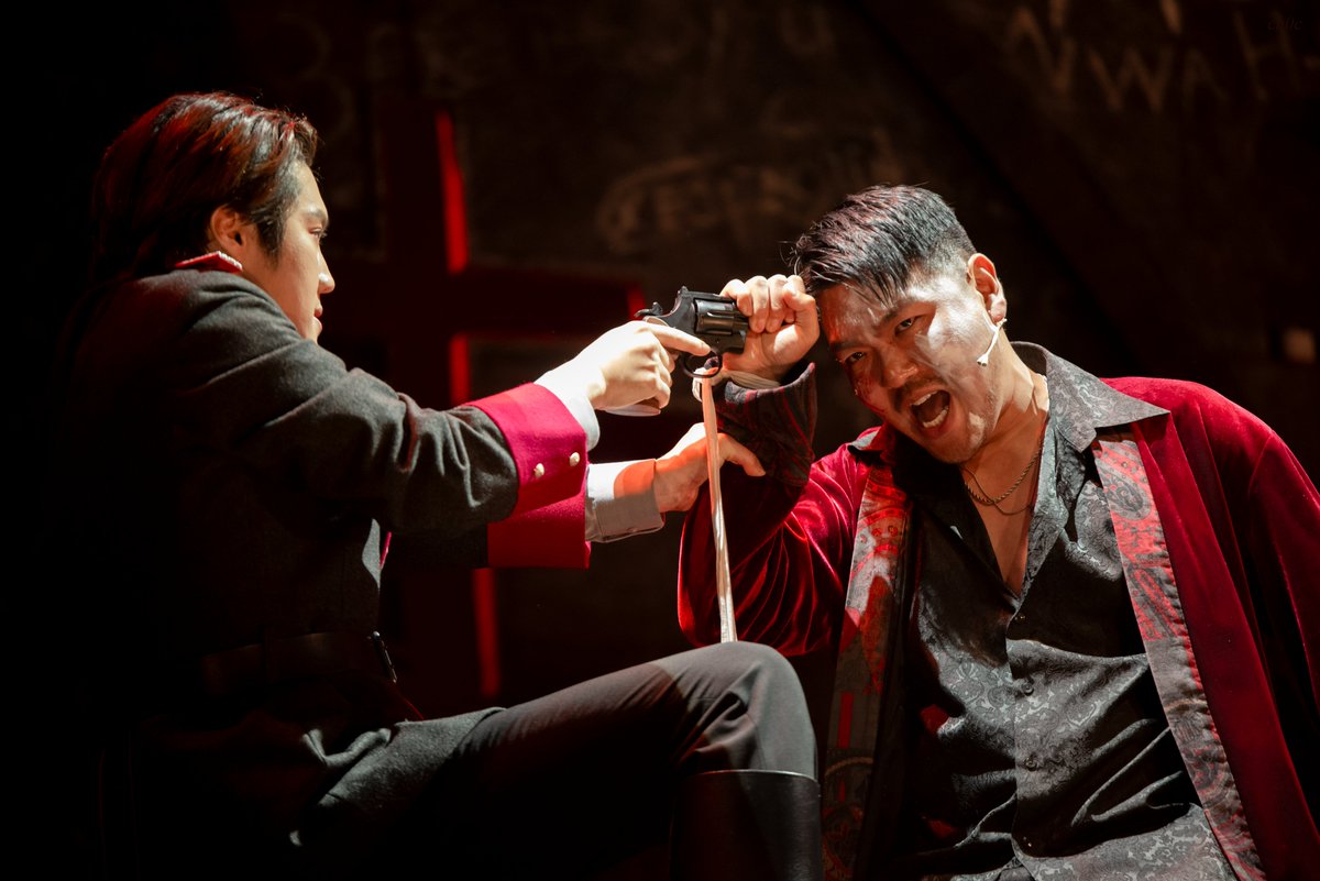 ch0c_p's tweet photo. 260603 14시 뮤지컬 <브라더스 까라마조프>
스페셜 커튼콜 '아버지와 아들'

표도르 #심재현 https://t.co/cLNZfnZnFi