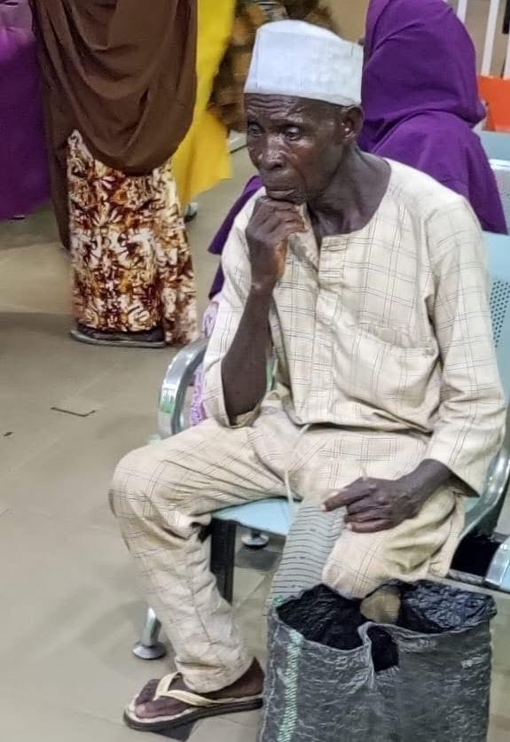 abbkar_ai's tweet photo. After doctors informed him of the cost of his surgery, he broke down in tears, saying that in his 58 years of life, he had never held as much as N50,000 at once. 

This man, Malam Lauwali Umar Makarfi, is in a heartbreaking situation.

He is currently unable to urinate on his own, whether day or night, and must be taken to the hospital because of a bladder condition known medically as bladder outlet obstruction/prostatic hyperplasia (enlarged prostate).

He is presently admitted at Manaal Specialist Hospital, located at No. C5 Zangon Aya Road, Kawo, Kaduna.

We are appealing to kind-hearted individuals to assist this servant of Allah with the cost of his surgery, which amounts to N534,000.

Account Number: 8105891413
Account Name: Alhassan Musa
Bank: OPay

Please help by sharing this appeal.