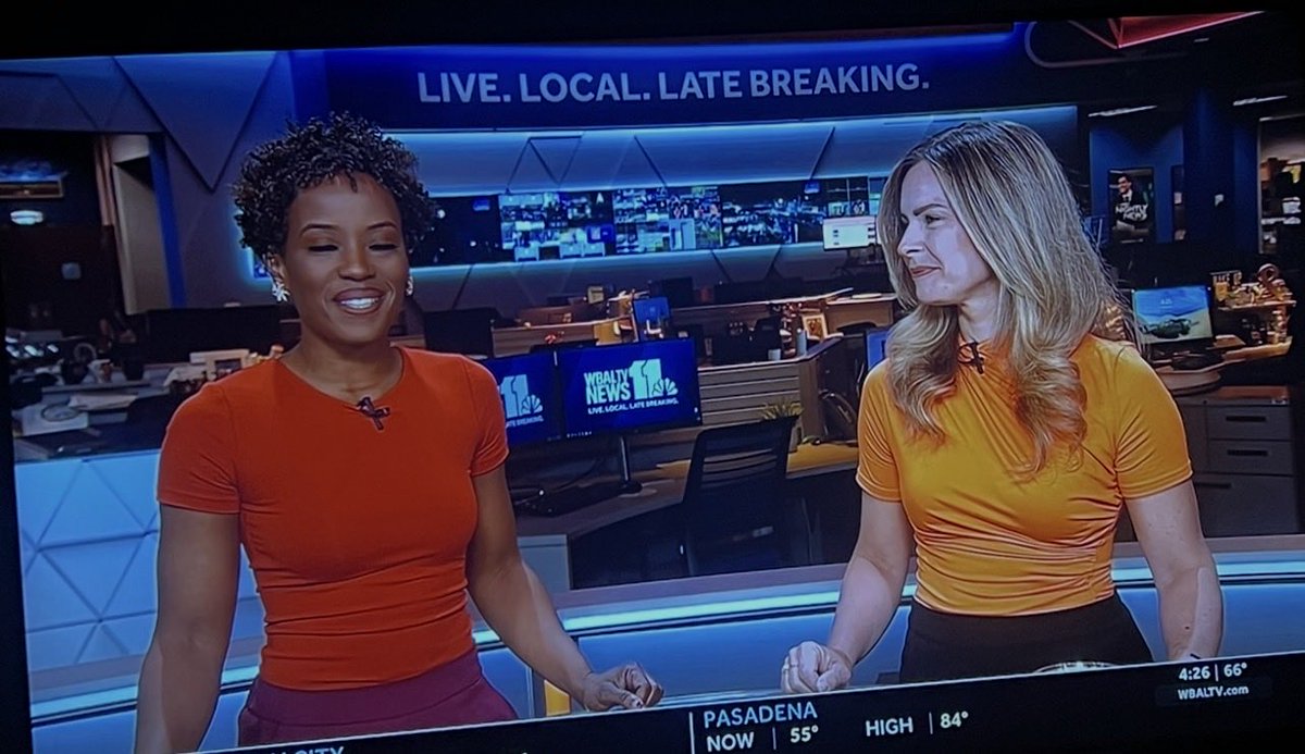 SistaGorgeous1's tweet photo. @SeanStreicher @MegMRivers @LaceeGriffith @alenaleewx  Good morning family. Everyone looks phenomenal with those beautiful smiles. I'm nosey.  How come you all are in different studios? 12 days of school left.  Have a great day n see ya tomorrow 🌼🌼🌼🌼 https://t.co/y5cgJ5bkHd