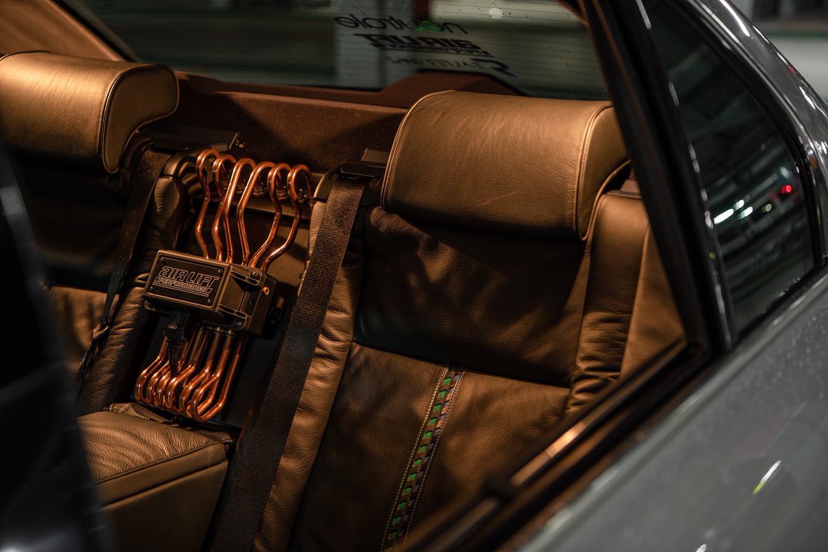 pipi_vlnt's tweet photo. 750iL E38 5.4L  V12

価格は350万 ※ローン可 値下げ可

車検あるので乗って帰れます❗️
今年分の税金込です❗️
中古車情報0件なんで希少車です❗️
#車売ります
#拡散希望 https://t.co/5oSTBfBGHw