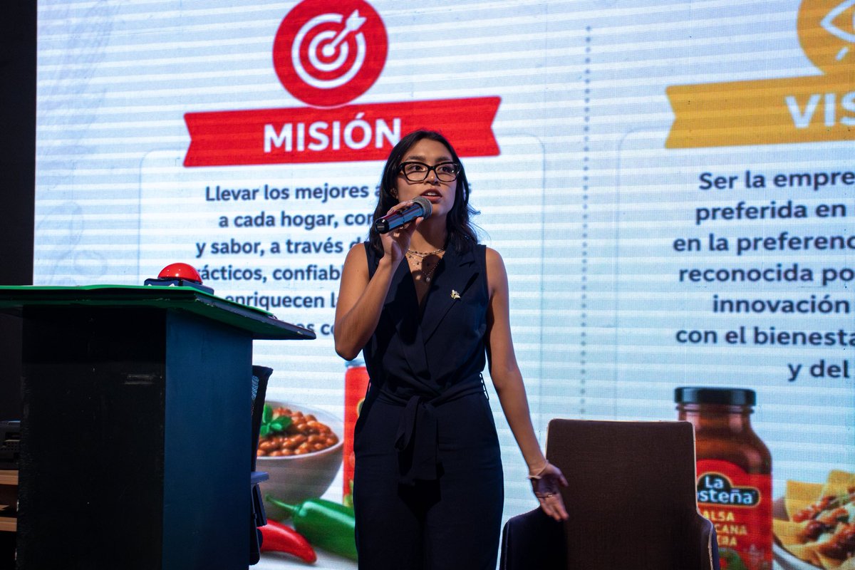 UC_oficial's tweet photo. 🐝✨ Así vivimos el 3er Congreso de Habilidades Directivas UC: liderazgo, networking y pasión por la Comunicación Organizacional. 💼💚 #ComunidadUC #OrgaUC https://t.co/4CBuRXv1yN