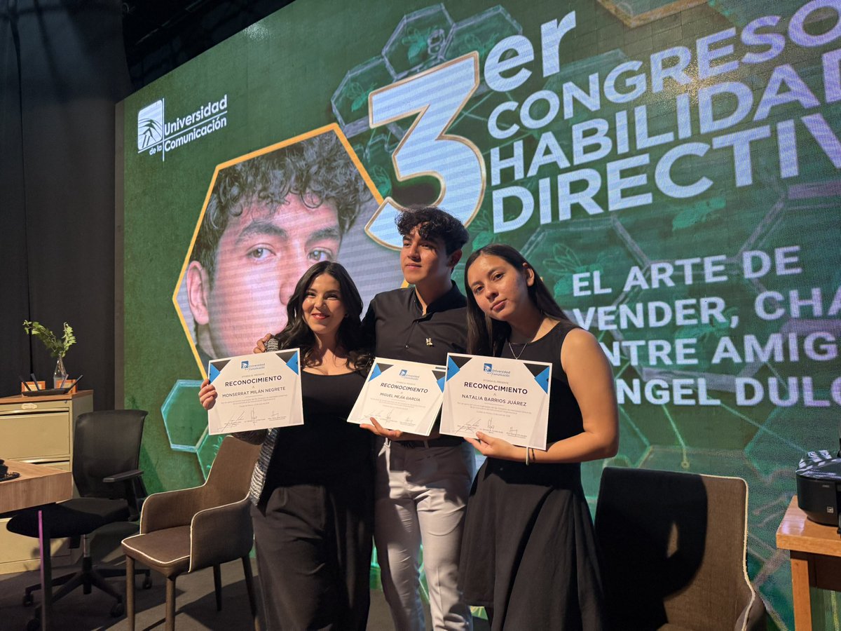 UC_oficial's tweet photo. 🐝✨ Así vivimos el 3er Congreso de Habilidades Directivas UC: liderazgo, networking y pasión por la Comunicación Organizacional. 💼💚 #ComunidadUC #OrgaUC https://t.co/4CBuRXv1yN