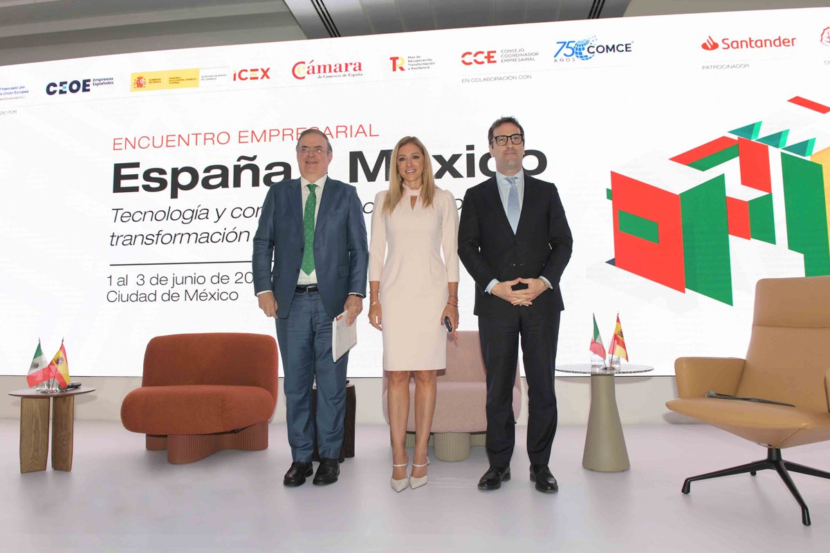 ICEX_'s tweet photo. 🇪🇸🇲🇽🤝#España y #México han reforzado la cooperación en cadenas de suministro, gestión hídrica, innovación tecnológica y economía circular durante el Encuentro Empresarial que ese está celebrando en Ciudad de México, que ha reunido a cerca de 70 #empresas españolas y 400 mexicanas, con paneles temáticos y más de 250 reuniones #B2B.

🚀 Organizado por @ICEX_  y la Oficina Económica y Comercial de España en México, junto con @CEOE_ES , Cámara de Comercio de España, el @ComceOficial (Consejo Empresarial Mexicano de Comercio Exterior Inversión y Tecnología) y el @cceoficialmx (CCE), el encuentro ha contado con el respaldo institucional del vicepresidente primero del Gobierno de España y ministro de Economía, Comercio y Empresa (@_minecogob ), @carlos_cuerpo, y la participación de su homólogo, el secretario de Estado de Economía de México, Marcelo Ebrard Casaubon.

🎯 #Mujer e #Internacionalización
El encuentro comenzó el lunes con un espacio para empresarias y directivas españolas y mexicanas denominado “Tecnología, disrupción, innovación sostenible, industria 5.0: una visión desde sus líderes”, con la participación de Tania Rabasa Kovacs (Orbia México), Gabriela Leon (@Inmolecule_Intl ), Laura Ripani (@Bid Grupo) y Patricia Hernández Martínez (ANEAS), y Claudia de la Vega (@HeinekenMexico), moderado por Elisa Carbonell.

El martes, la jornada inaugural se ha centrado en  la “Tecnología y competitividad como motores de transformación sostenible”, con una mesa redonda moderada por Elisa Carbonell, consejera delegada de ICEX.

🎯 Acción de alto impacto en cinco sectores estratégicos
La delegación empresarial española ha reunido perfiles de alta dirección para impulsar oportunidades de negocio y colaboración en tres grandes ámbitos: las cadenas de suministro globales y el nearshoring, la gestión hídrica y el rol de la innovación tecnológica, y la transición hacia modelos de economía circular.

🎯Impulsar la inversión en España
ICEX-@InvestInSpain ha reunido en México a empresas con interés inversor en España. El encuentro ha buscado reforzar el atractivo de España como destino de inversión en sectores estratégicos y de alto valor añadido. Empresas participantes:
@somosalsea 
Sigma Alimentos Centro, S.A. de C.V.
@CEMEX 
@ItZTMGG  ADO
@Softtek 
Grupo México
@Lab_Silanes 
MAR
Grupo La Moderna
Grupo Grisi
Diez Holdings
al final BAL
OHLA 
Grupo CAABSA 
@banamex 
ASUR - Servicios Aeroportuarios del Sureste S.A. de C.V..

🎯Road-show de emprendimiento
Carlos Cuerpo liderará durante el día de hoy una delegación de scaleups españolas y fondos de capital riesgo que presentarán casos de éxito como @MultiverseCompu , @mundiventures , Factorial, @FossaSys , @decelera_com  y GAWA Capital, ante destacados inversores mexicanos. La iniciativa buscará impulsar alianzas, atraer inversión y acelerar la expansión internacional del ecosistema emprendedor español. Inversores mexicanos participantes en el Encuentro empresarial España-México:
@AMEXCAP 
@AVM_Mex 
500 Global
CoCoCo: Corporate Cofounder Company
BDev Ventures
Dalus Capital
@Endeavor  México
G2 Momentum Capital
Aito Capital
IGNIA Partners
@nascent 
New Ventures
@NexxusPE  Capital
Cathay Innovation
DILA Capital
The Yield Lab

Empresas participantes en el Encuentro Empresarial España México:
@ACCIONA 
@santander_es 
@COFIDES 
Cox
Aganova
Entia de México
Energía Sur de Europa
IDOM | Consulting
INTERLIGHT SP, S.L.
Aguas de Valencia International
COMSA Corporación
@grupoeulen 
Indra Group
IRIUM
@airpharmgroup  Logistics
CPS INFRAESTRUCTURAS MOVILIDAD Y MEDIO AMBIENTE S.L.
@aqualia 
Industrias Químicas del Ebro, S.A.
ITP Aero
@applus 
Cuatrecasas
GRUP MEDIAPRO
@Inerco_ 
@garrigues_es 
Ayesa Digital
Diverxia
Antolin
@Ineco_es 
MAPNER
Construcciones Urales
Dropson 🌍
GRUPO RELESA
BEACH TROTTERS, S.L.
@EburyES 
@HappyRobot 
INNCIVE
@inspide_me 
Red Energy
@esMONDRAGON 
@Naturgy 
@BuenaNx12931  Energía
Opdenergy
@phygitals  
Plastic Repair System
Poseidon Water Services