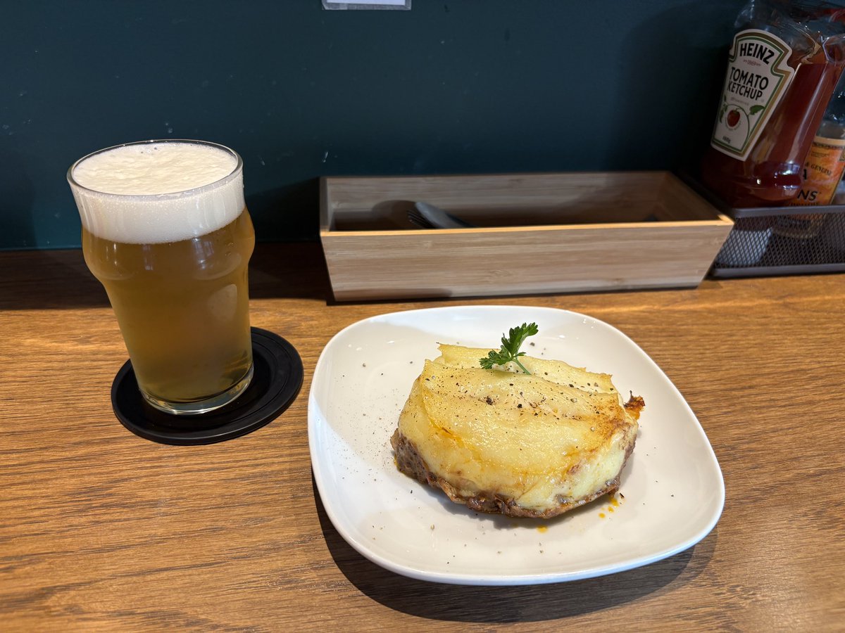 jun_tokuda's tweet photo. 勤め帰りに芦屋川で途中下車してきました。
自宅近くの行きつけのお店で教えてもらったお店。こういうご紹介は嬉しいですね♪ https://t.co/lNqQU1hVs9