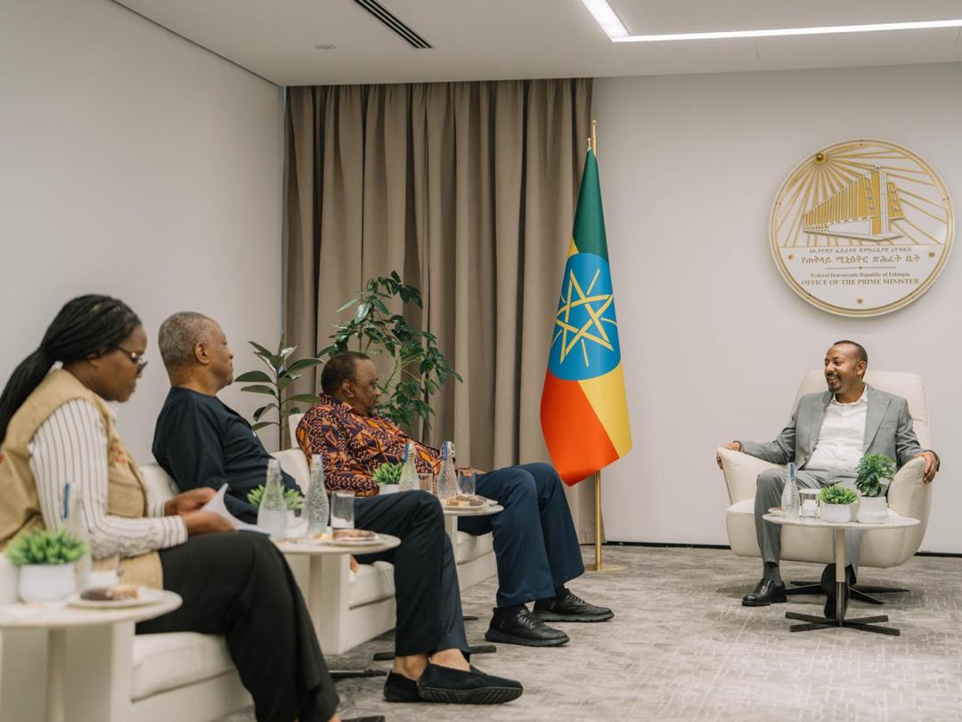 AbiyAhmedAli's tweet photo. Pleased to meet with former Kenyan President Uhuru Kenyatta and his team. We are grateful to the 73-member African Union Election Observation Mission, led by former President Uhuru Kenyatta, for its service and contribution to our democracy building process.

African institutions play a central role in ensuring that democratic processes are grounded in regional context and experience. We recognise and appreciate the tireless efforts of the electoral observers, who deployed teams across the country to support our electoral process and look forward to the outcomes.