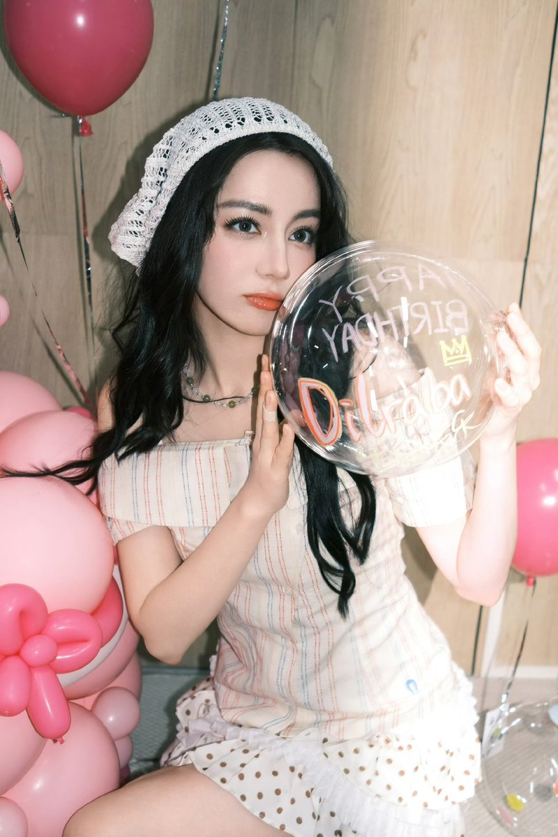 YangRebaTH's tweet photo. 03.06.2026 : Dilraba's  studio weibo update 

📍https://t.co/mT23qtFLVu

#HappyDilrabaDay2026
#ตี๋ลี่เร่อปา #Dilraba #迪丽热巴 https://t.co/O8Zq4q8pVz