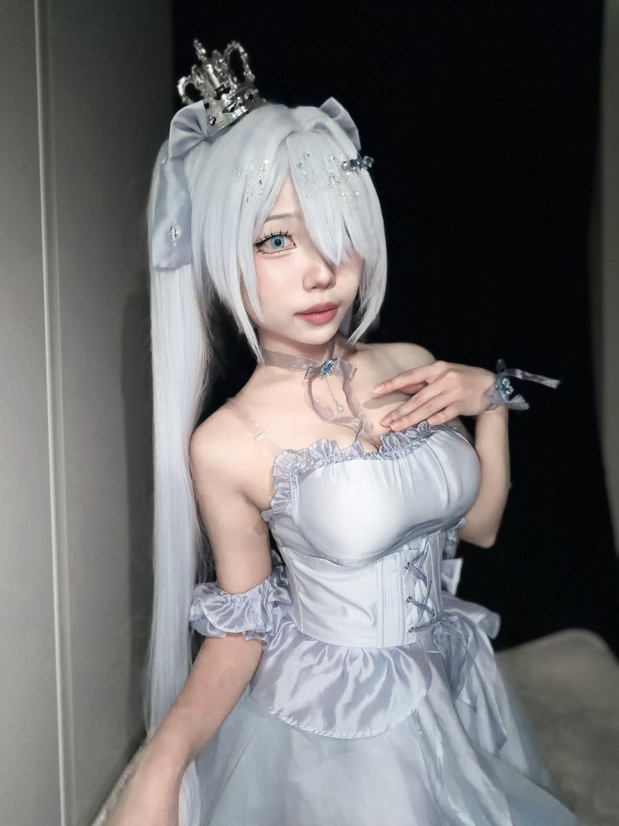 0__yee's tweet photo. #NIKKE #Cinderella https://t.co/iVCur1eAyu