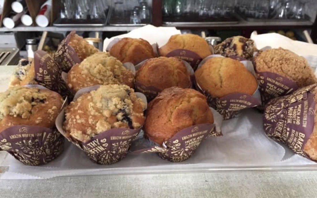 LexingtonCandy's tweet photo. Good morning NYC! ☀️ https://t.co/qnplsLpWIW