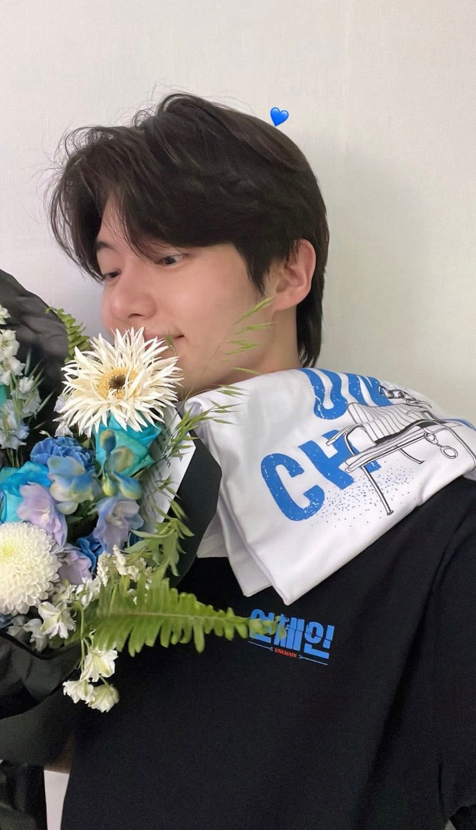 _____eeeeerang2's tweet photo. #탐라_너머_자주_봤는데_트친하고_싶다_지금이_기회

트친소 타임이었군!
사진의 세분 함미댱❣️
그리고 언쳰을 오매불망 기다립니다❣️

맘찍해주시면 무멘팔 갈께요😉 https://t.co/CPRN4PQmf1