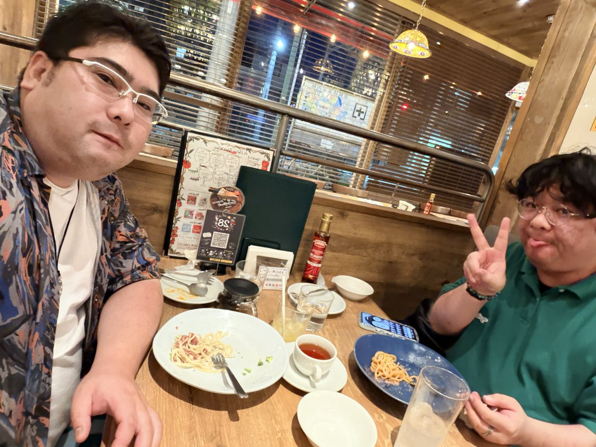 modemosmos's tweet photo. Happy Birthday to you🎂💐😋 https://t.co/mOyAqMYCu4