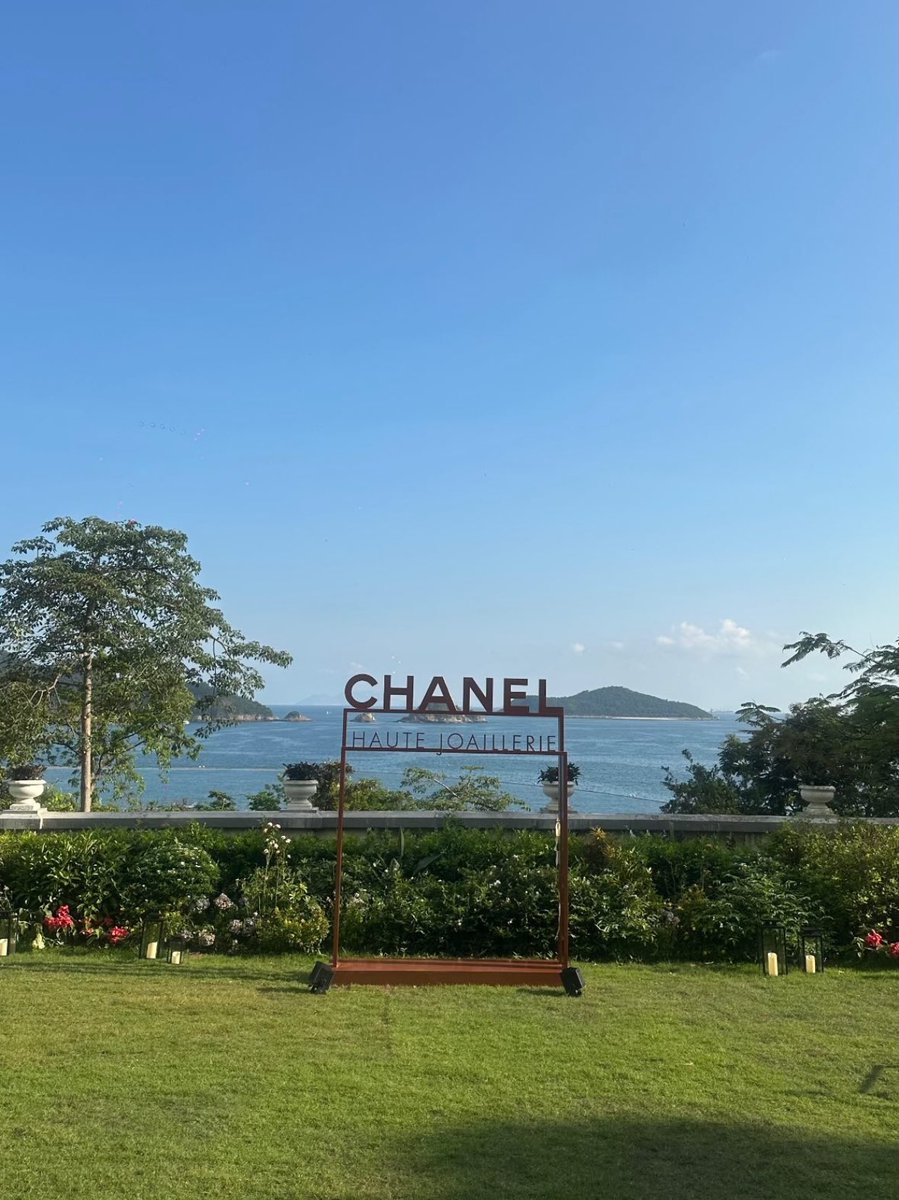 fiorestale's tweet photo. The ongoing CHANEL Haute Joaillerie event in Hongkong that Kim Goeun may attend is happening today. https://t.co/gyeBfQRJZZ
