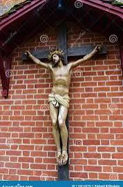 DruidBloggerOK's tweet photo. Abro Hilo:

En las iglesias protestantes solés encontrar una cruz vacía.
En las iglesias católicas, en cambio, encontrarás ante tí un crucifijo con la imagen de Cristo.
Y algunos preguntan:
“¿Por qué mostrar a Jesús en la cruz si ya resucitó?”
La respuesta es sencilla. https://t.co/45D2jlrdQT