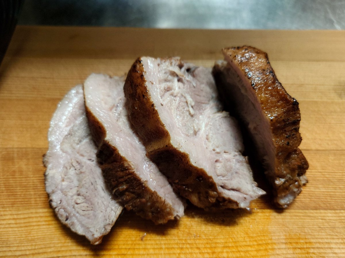 gbfdarter's tweet photo. 箸でほぐれるトロトロチャーシュー作ったった

で、それをこうしてこう https://t.co/jIuVqqrnJe