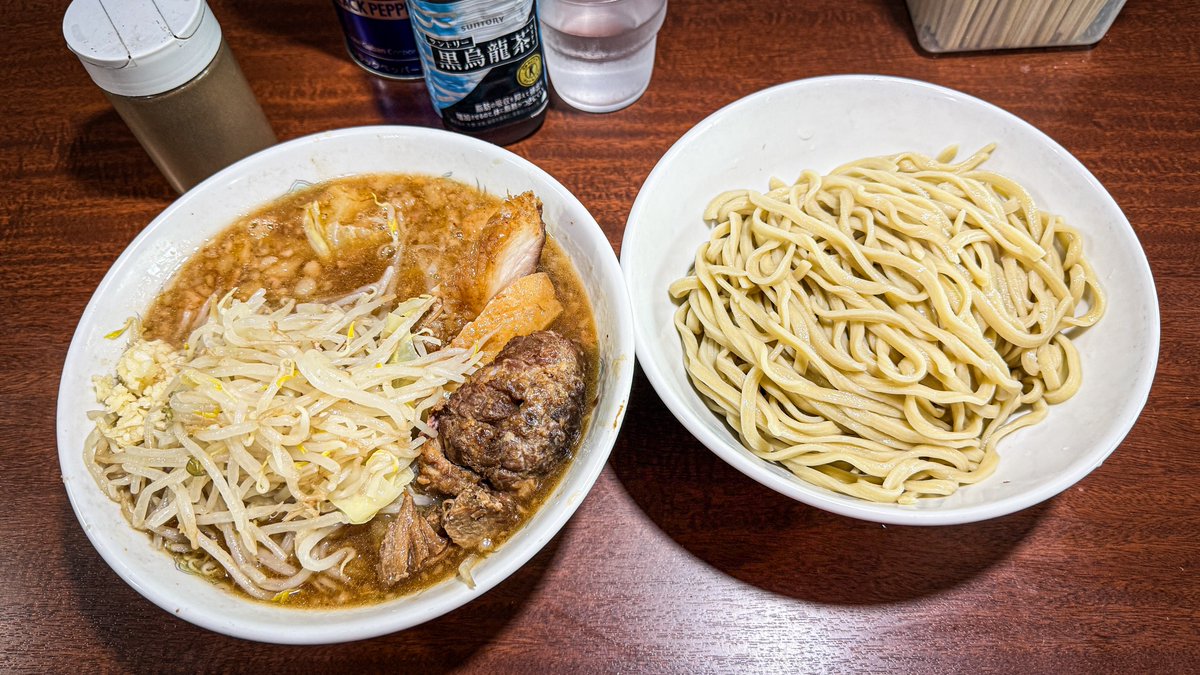WakkaWorks's tweet photo. 着ぐるみさんを撮影していないので貼る画像がない問題が発生 https://t.co/Kf7rkjWn4x