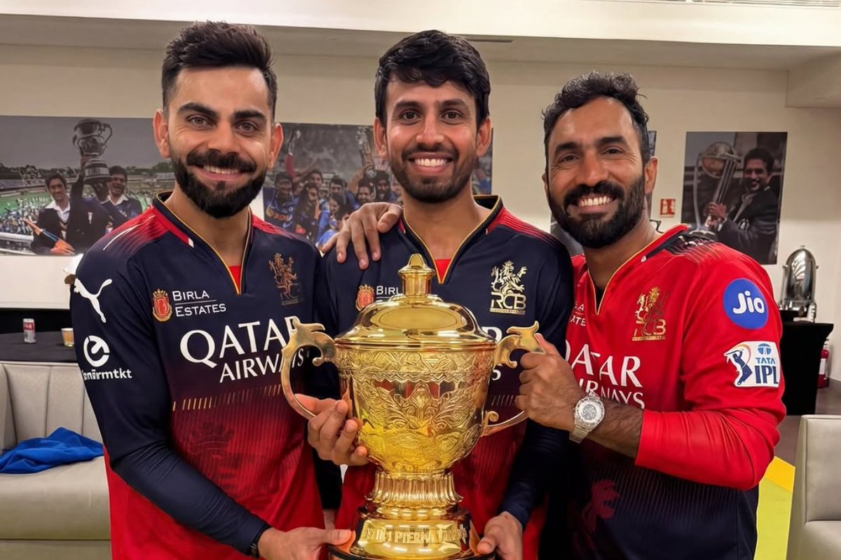 CricCrazyJohns's tweet photo. IPL 2025 × IPL 2026 - Jitesh Sharma re-created the moment again 🔥 https://t.co/LXE4niqWLU