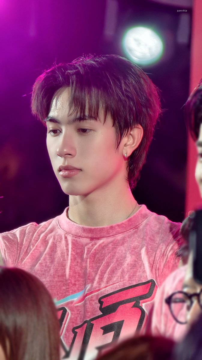 M1WMIRACLE's tweet photo. อองรีสำหรับเราคือเป็นคนที่ทั้งสวย ทั้งหล่อในเวลาเดียวกัน รักน้องทุกรูปแบบ รักทั้งมุมที่เป็นน้องอองรี พี่ออส โพซ้ายขวาหน้าหลังได้หมด รักที่น้องเป็นน้องเลย แง้ๆ รักอองรี 🩵🫳🏻 https://t.co/R9RBG0fVMT