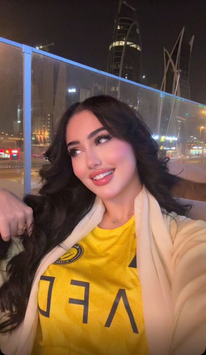 Az26uu's tweet photo. دايم ال��هر مافيه احد يحلب👎🏼 https://t.co/ywSWa5BeCs