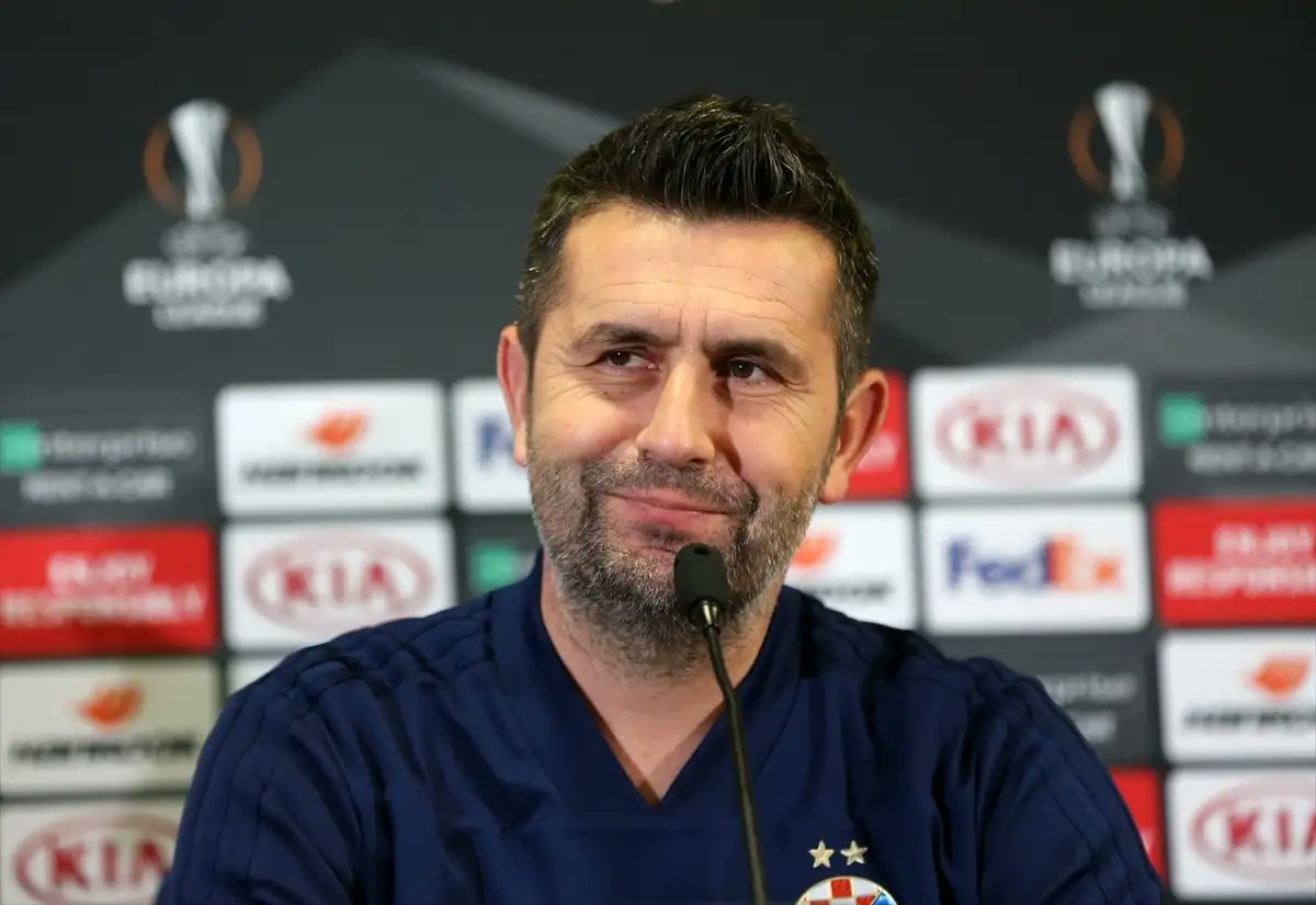 amedtvcom's tweet photo. #Amedspor teknik direktörlük için Nenad Bjelica ile görüştü

Haberin devamı 👇

https://t.co/SNbTqWzHD5 https://t.co/wSS0pUkNMY