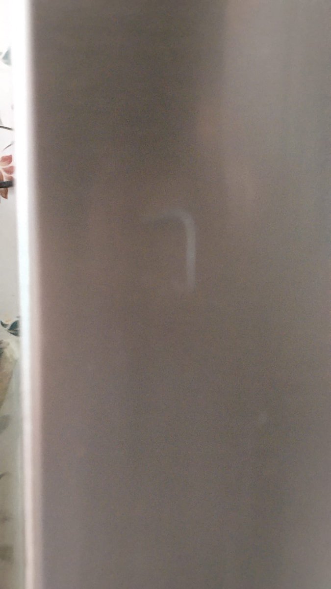 azeemrehber's tweet photo. Extremely disappointed with Flipkart. Ordered  Samsung 396L Fridge OD337681160279164100 First unit cancelled due to damage; replacement was also delivered damaged. Old fridge taken in exchange, leaving my family without a refrigerator in peak summer.  @Flipkart @flipkartsupport https://t.co/DhxWAKbw4o