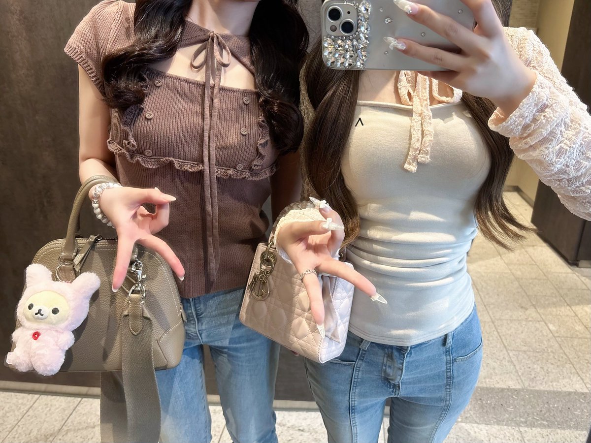 mmsnrx's tweet photo. アルマーニカフェのプレートめちゃかわ🍈🎀⟡˖· https://t.co/FXVFui7Vag