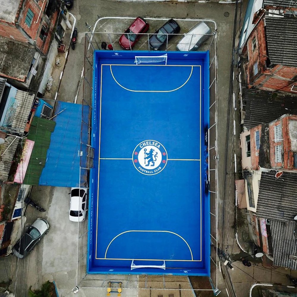 CFCDaily's tweet photo. 🚨Chelsea have released pictures of the refurbishment before and after. 💙🇧🇷 

Sao Paulo is the city where Estevao broke through as a professional, as did former Chelsea stars such as Oscar and Willian, and David Luiz hails from Diadema itself. [chelseafc] https://t.co/Dn4gbRj1uZ