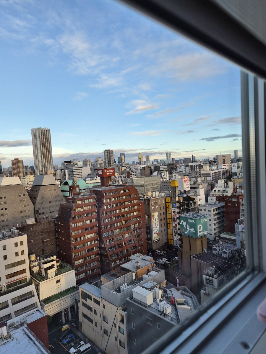 hexicus's tweet photo. Japan is unreal https://t.co/pXcdKD0awV