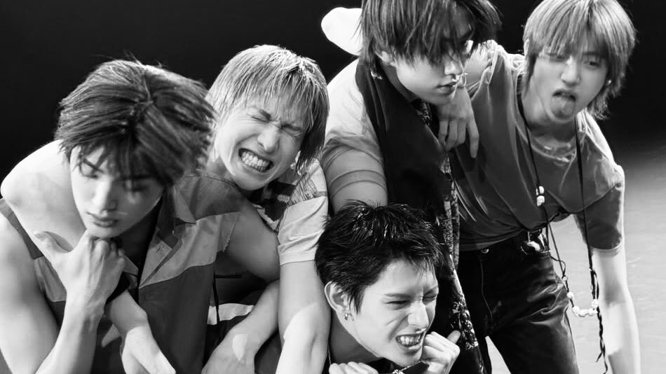 joypiIIed's tweet photo. pumping up, 서울시 ᯓ★ https://t.co/No5JBYqQf6